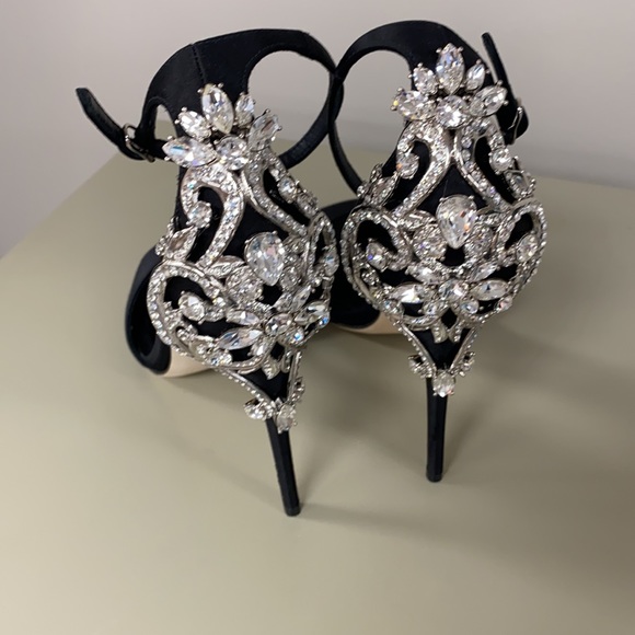 Dolce & Gabanna black ankle strap crystal sandals - Picture 9 of 9